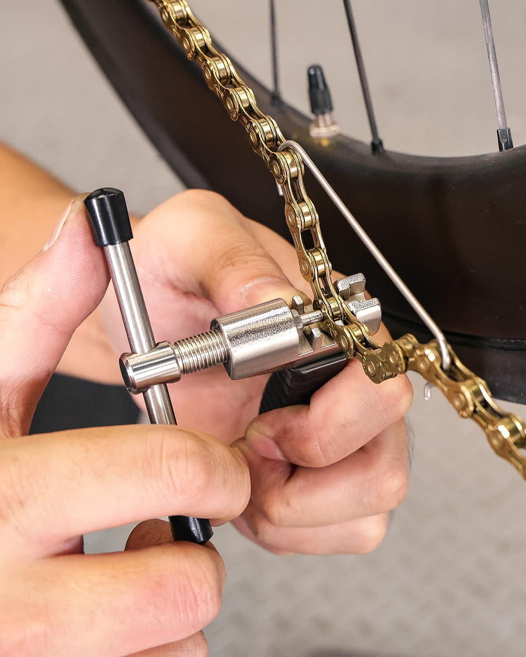 Bike Chain Tool for 6-12 Speed Chains H30657