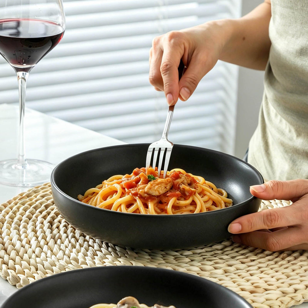 34 oz Stoneware Pasta Bowls Set of 4, Matte Black M5138
