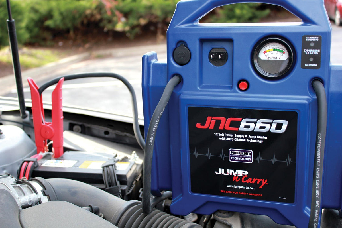 1700 Peak Amp 12 Volt Jump Starter and 2.5 Amp Battery Maintainer T207